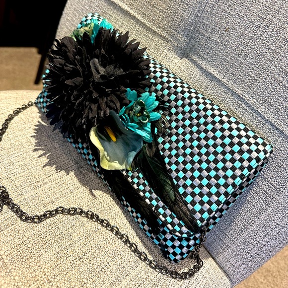 Handmade Crossbody/Clutch - Picture 1 of 6